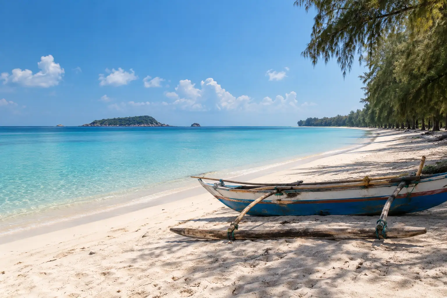 White sand beach and clear water at Nilaveli near Trincomalee